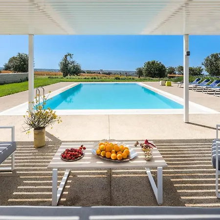 Gorgeous In רגוזה