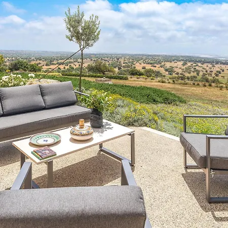 Gorgeous In רגוזה